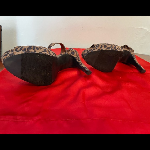 JustFab Leopard Print Ankle Strap Heels - Picture 5 of 5